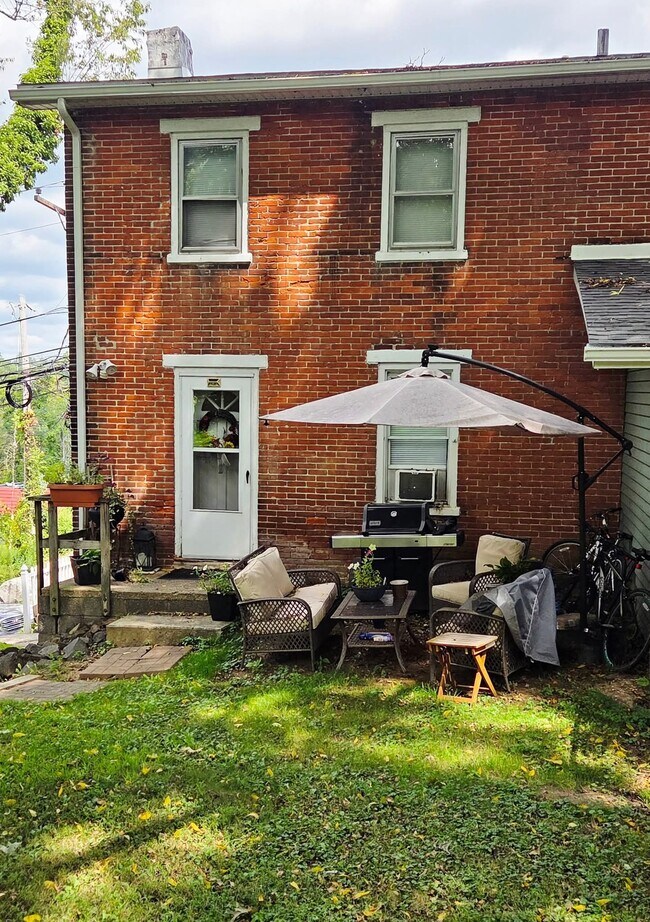 Foto del edificio - 4461 Aston Mills Rd