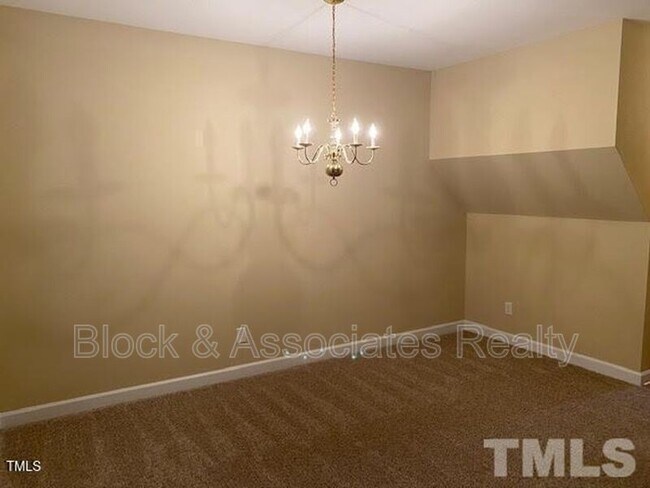 Building Photo - 4666 Pooh Corner Dr