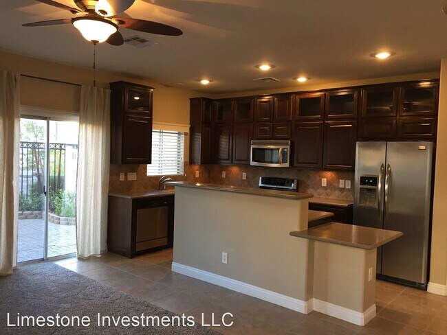 Building Photo - 2 br, 2.5 bath House - 1091 Moonlit Oasis ...