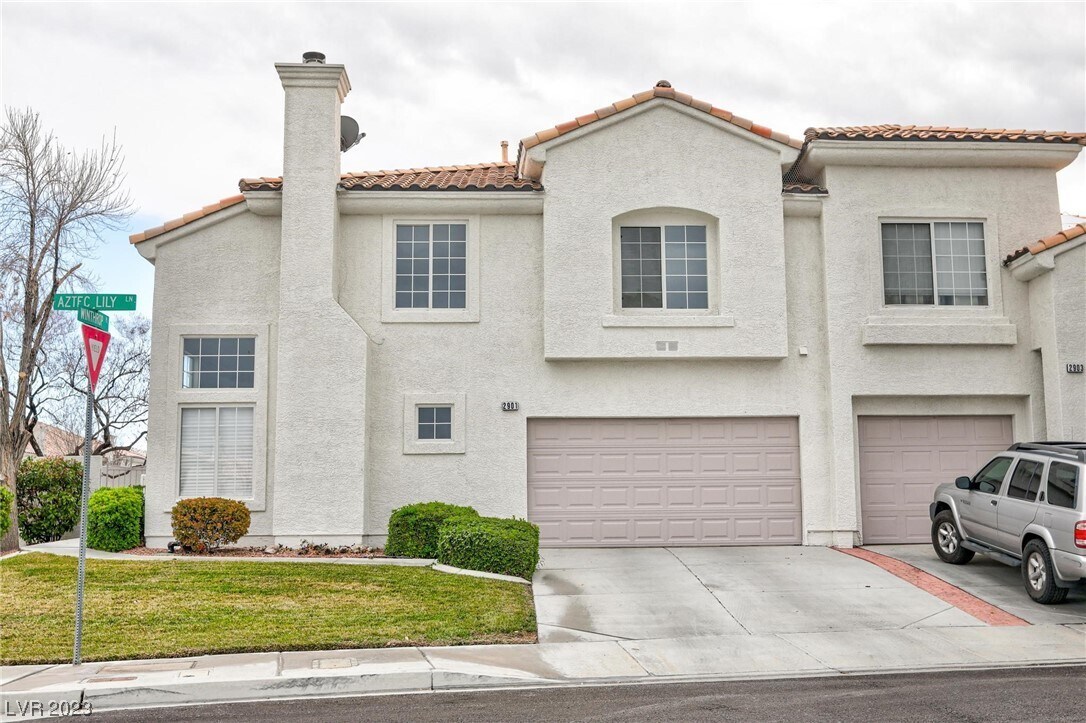 2901 Aztec Lily Ln, Henderson, NV 89074 Townhome Rentals in Henderson
