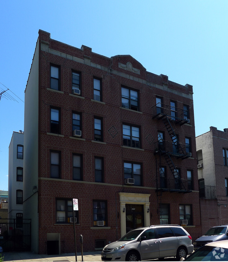 Primary Photo - 1773 66th St