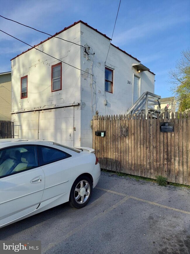 244 1/2 E Liberty St, Martinsburg, WV 25404 House Rental in