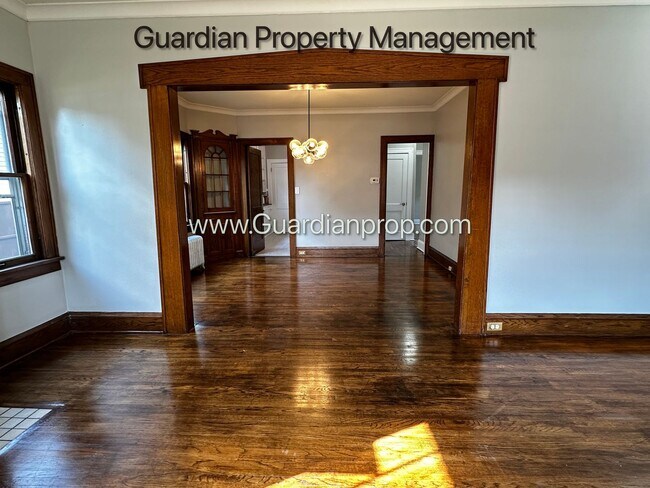 Foto del edificio - 3612 Grand Ave S