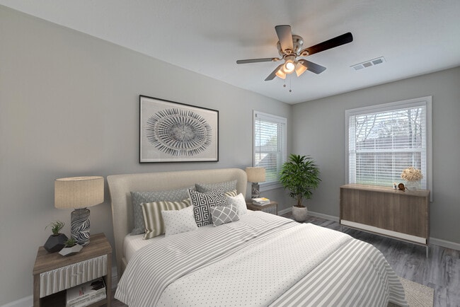 Building Photo - 1914 Lynnview Dr