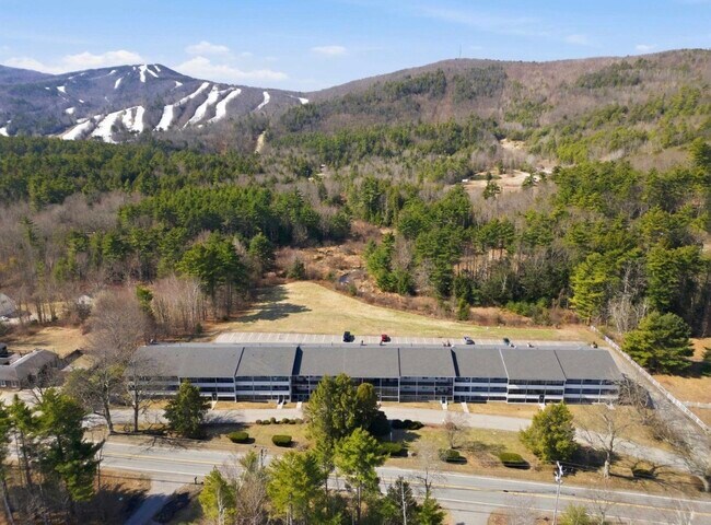 Foto del edificio - 663 Cherry Valley Rd