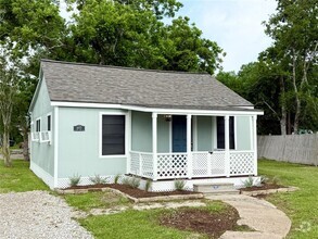 Building Photo - 14070 S Hwy 288b