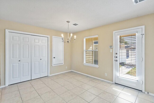 Foto del edificio - 1501 Corn Hill Ln