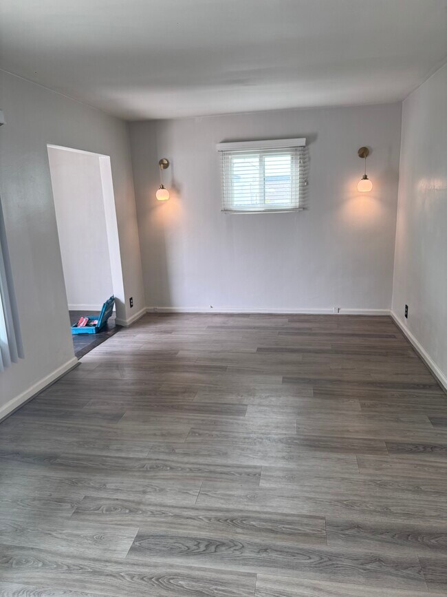 Foto del edificio - 617 1/2 Manchester Ter