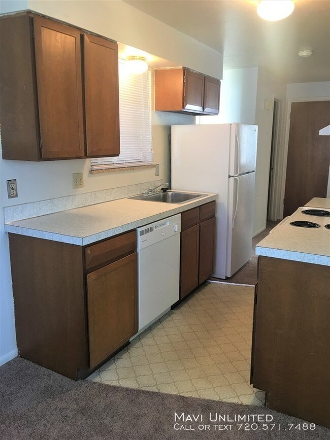 Foto del edificio - 5532 Newland Way