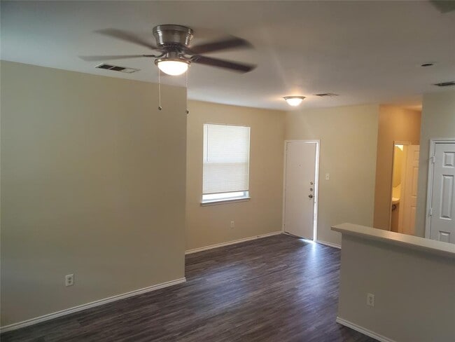 Building Photo - 14001 Cambourne Dr