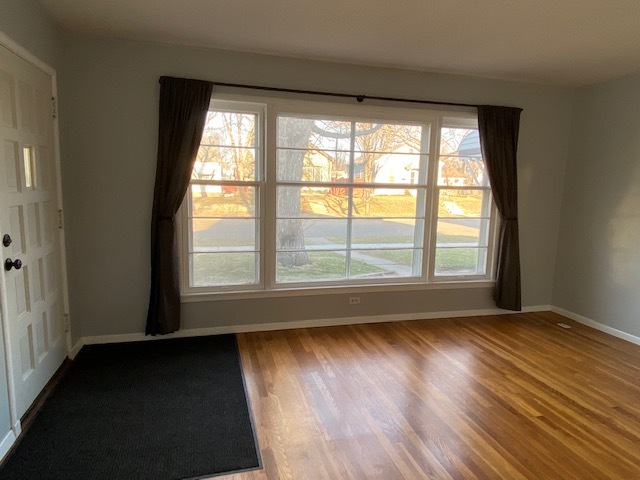 Living Room - 3809 Quail Ave N