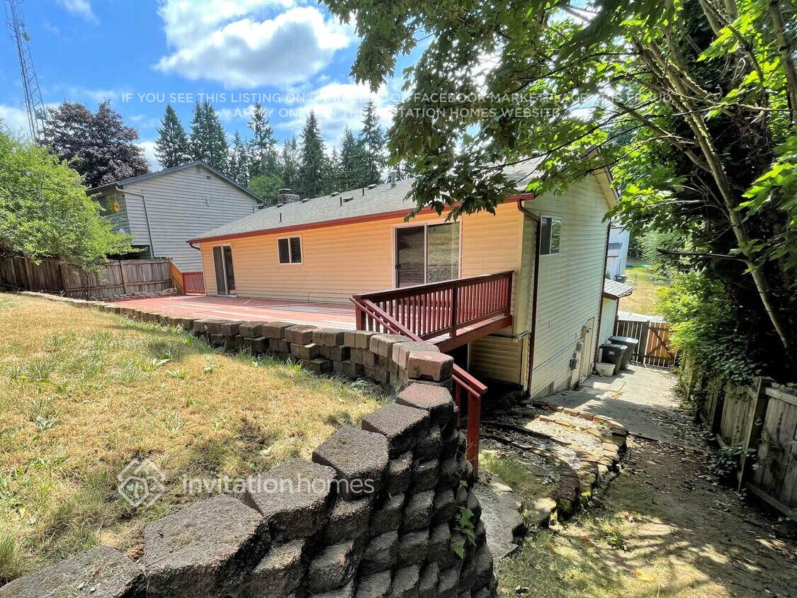 Foto del edificio - 501 75th Pl SW