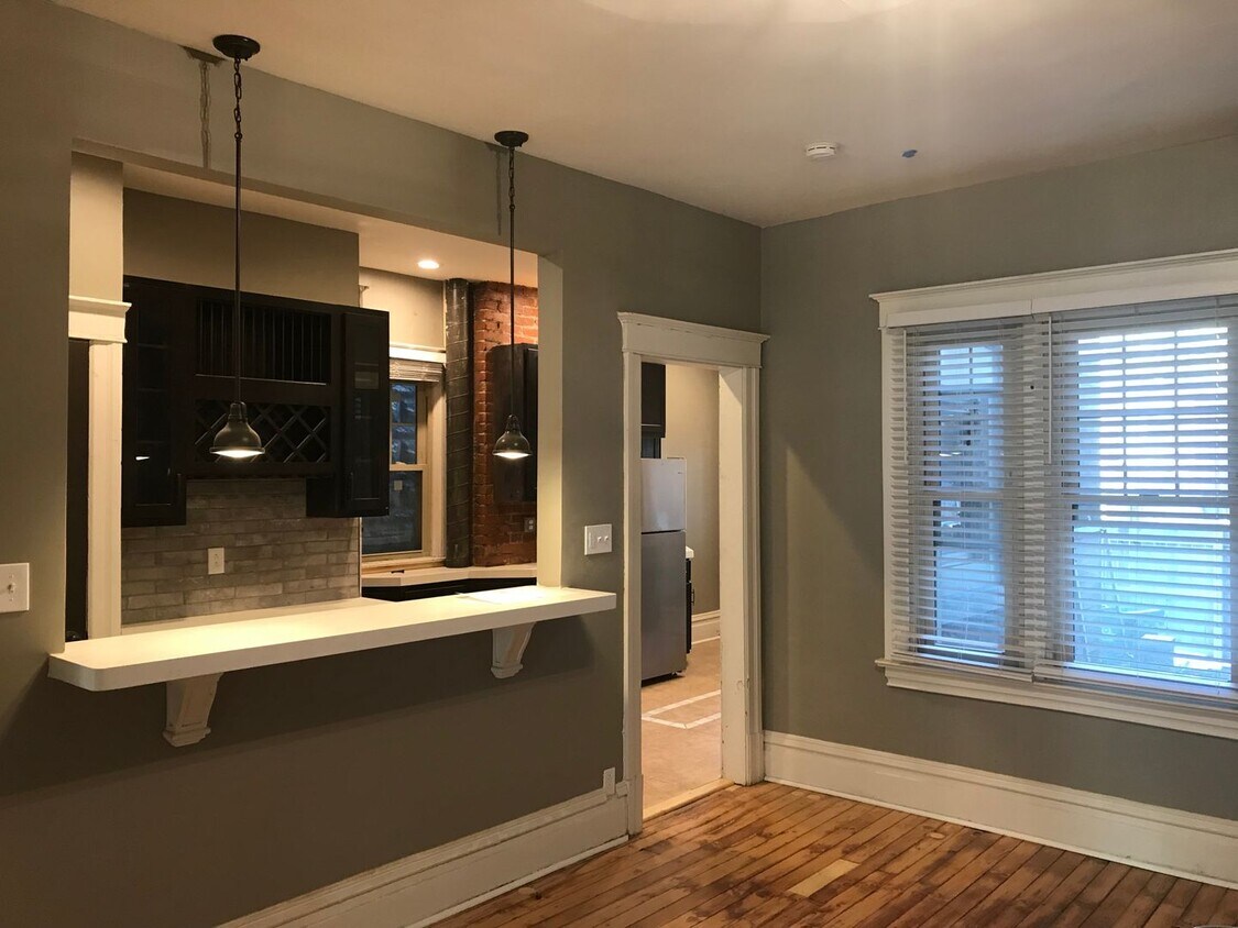 Foto principal - 825 S Braddock Ave