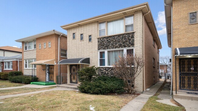 Building Photo - 7441 S Rockwell St
