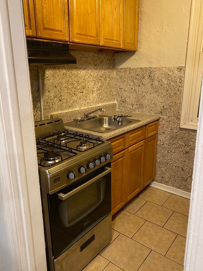 Building Photo - 399 East Cliveden Street, Unit C