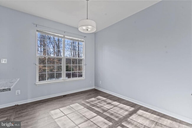 Building Photo - 4252 Normandy Ct