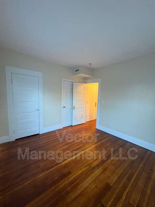 Building Photo - 1400 Ella T Grasso Blvd