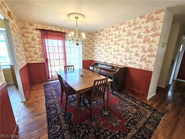 Building Photo - 3620 Hetzel Dr