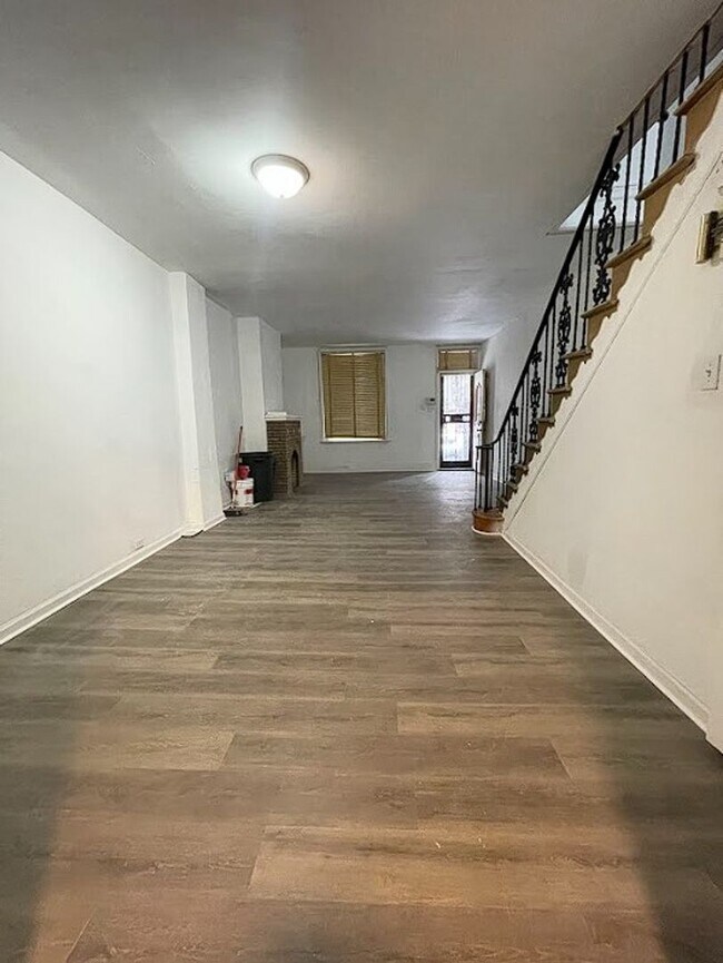 Foto del edificio - BIG THREE BEDROOM HOUSE - PHA Vouchers Only