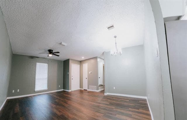 Building Photo - 9 E Mountain Creek Ct
