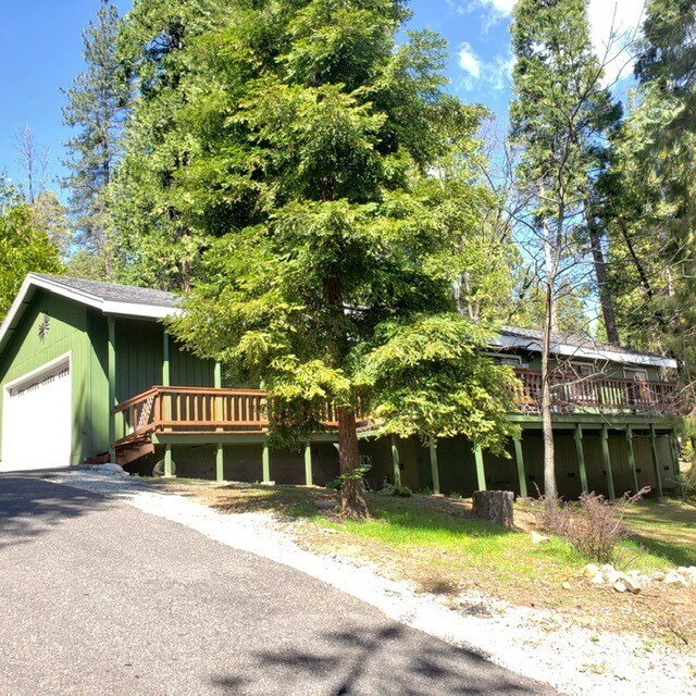 Primary Photo - 2258 Mustang Rd
