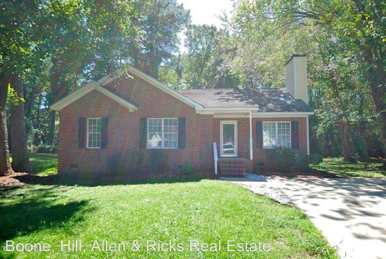 Primary Photo - 3 br, 2 bath House - 1588 Overton Drive