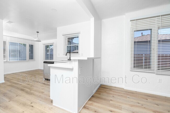 Building Photo - 4634 Nebo Dr