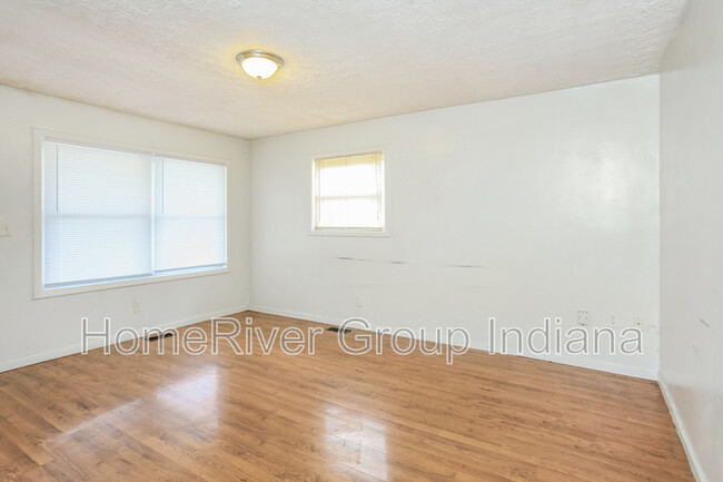 Foto del edificio - 4915 W Southern Ave