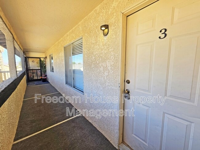 Building Photo - 1444 Star Rd