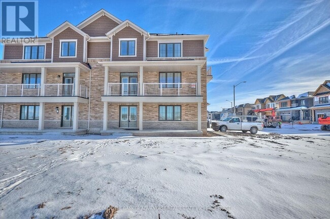 Building Photo - 98 Feather Rd