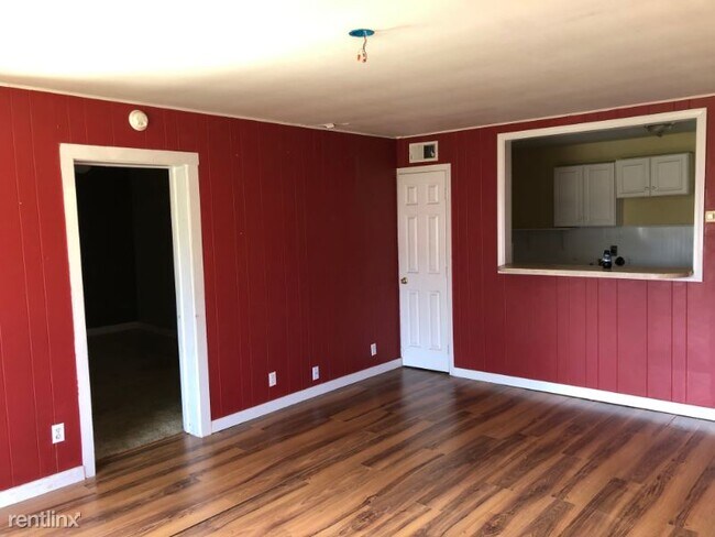 Foto del edificio - 2 br, 1 bath House - 409 E 9th St A Unit A