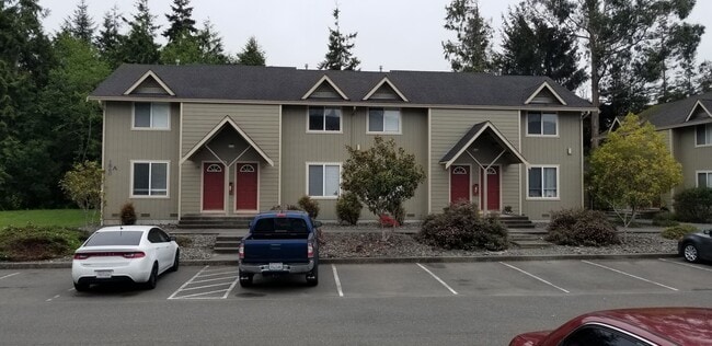 Building Photo - 1810 Sandpiper Ln