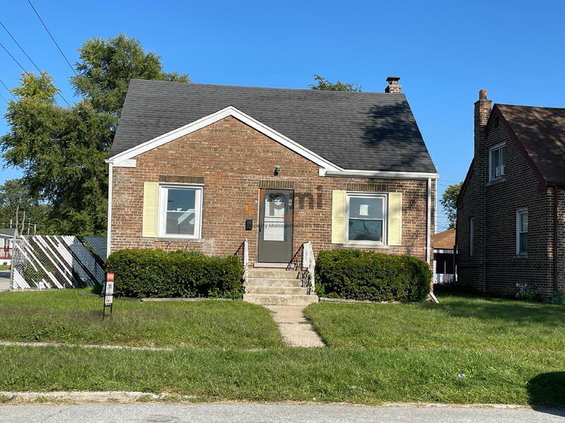 Foto principal - 3703 Towle Ave