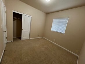 Building Photo - 2129 Brent Dr