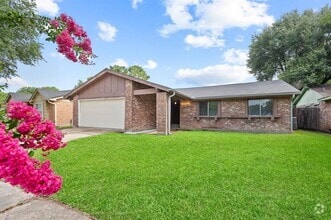 Building Photo - 13910 New Village Ln