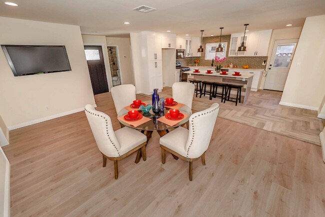 Foto del edificio - 717 Watson Ave