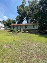 Building Photo - 817 S Valleywood Cir