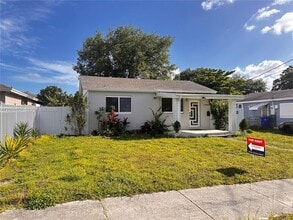 Building Photo - 1354 NW 69th St
