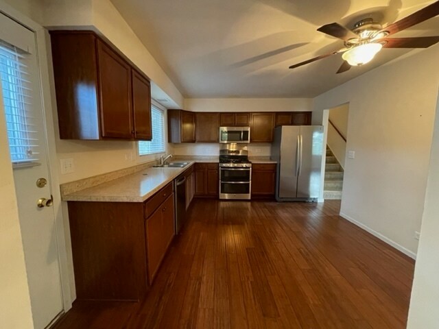 Building Photo - 26235 N Acorn Ln