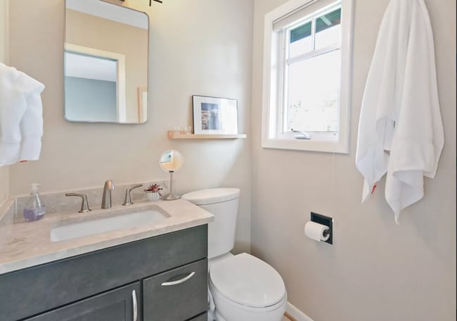 Building Photo - |NEW| ~ Charming 3-Bedroom Home in Portlan...
