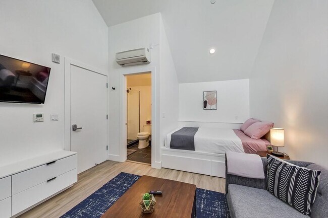 Building Photo - Artthaus Linden: New Luxury Apartment! 1 m...
