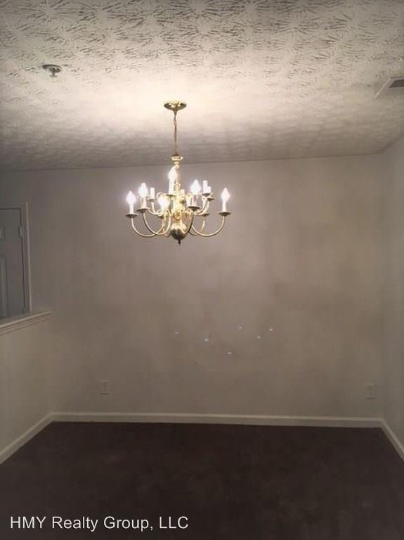 Building Photo - 3203 Fairington Village Dr