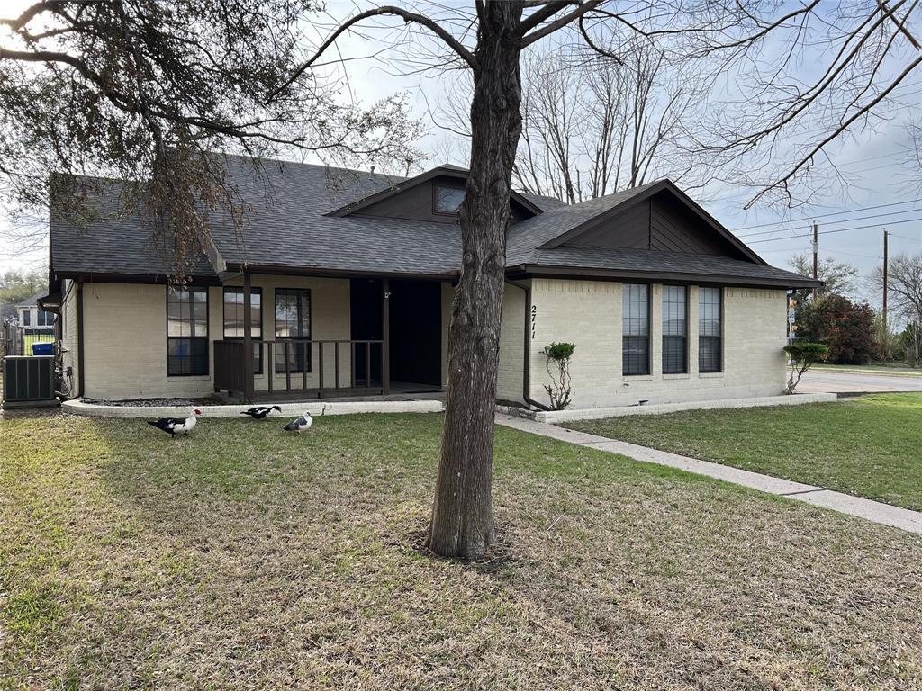 Primary Photo - 2711 Kelly Dr
