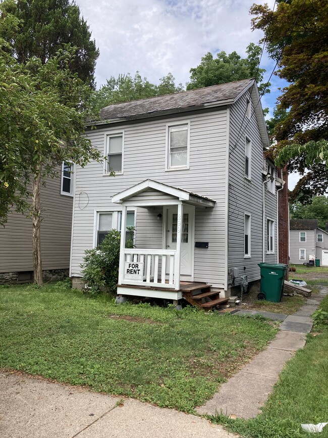 Building Photo - 299 S Courtland St