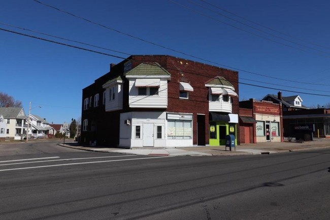 Building Photo - 4999 Turney Road #Storefront