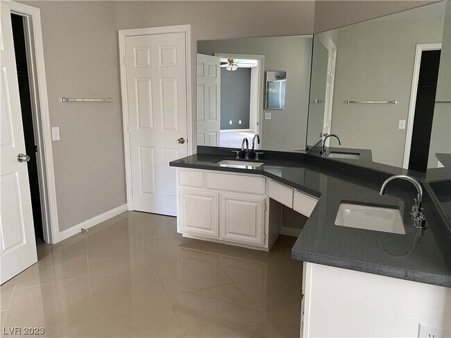 Building Photo - 8217 Swan Lake Ave