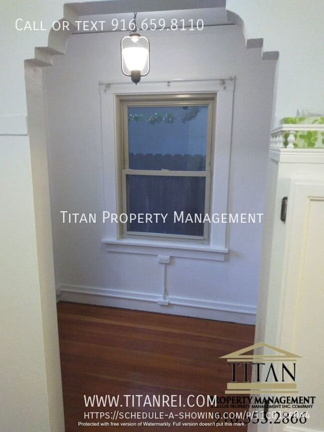 Photo - 714 27th St Apartment