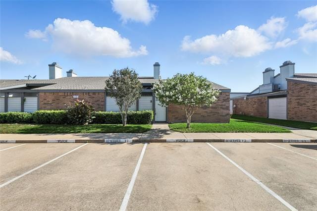 Building Photo - 644 Bellaire Dr