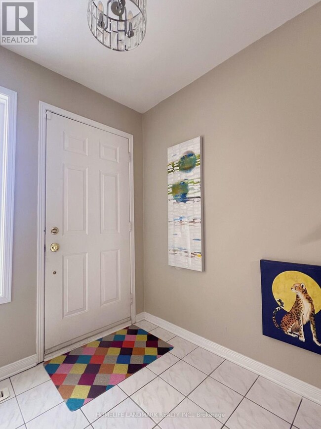 Building Photo - 1550 Reeves Gate