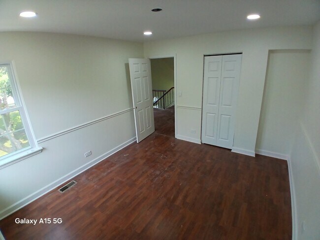 Foto del edificio - 1150 Regency Dr